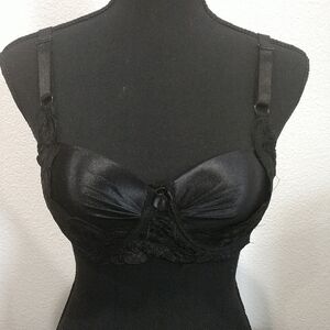 Elegant Black Lace Trim Bra